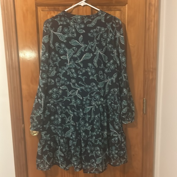 LOFT Floral Tiered Dress - Picture 6 of 7